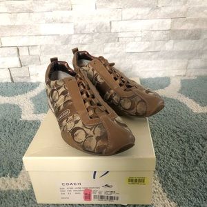 Coach Jayme 9.5 khaki/bronze shoe